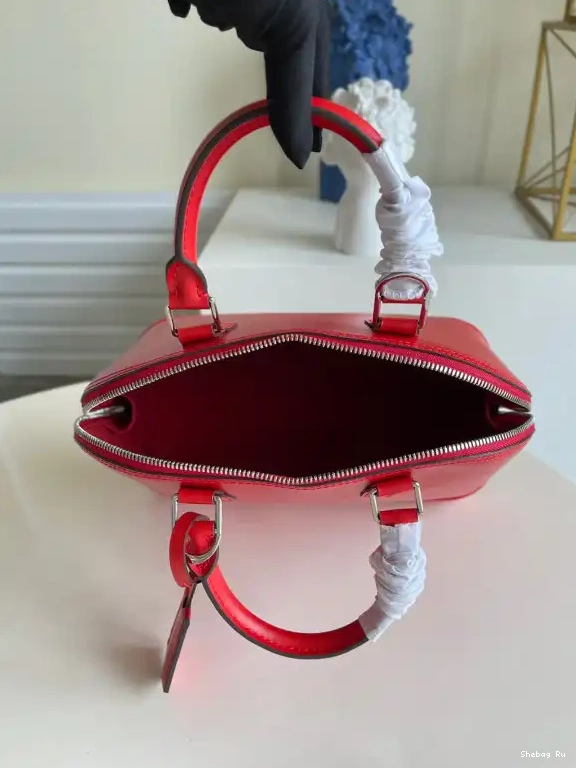 VUITTON LOUIS ALMA PM 0619